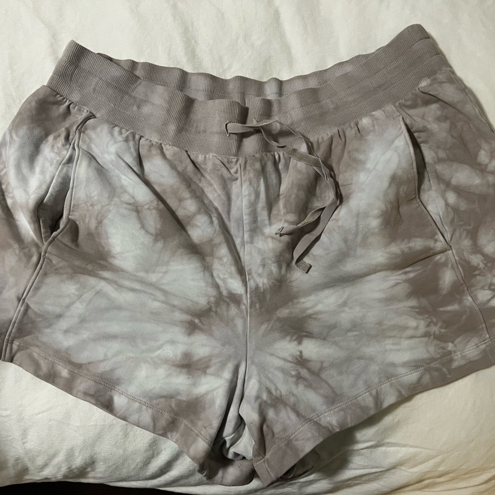 Target active shorts